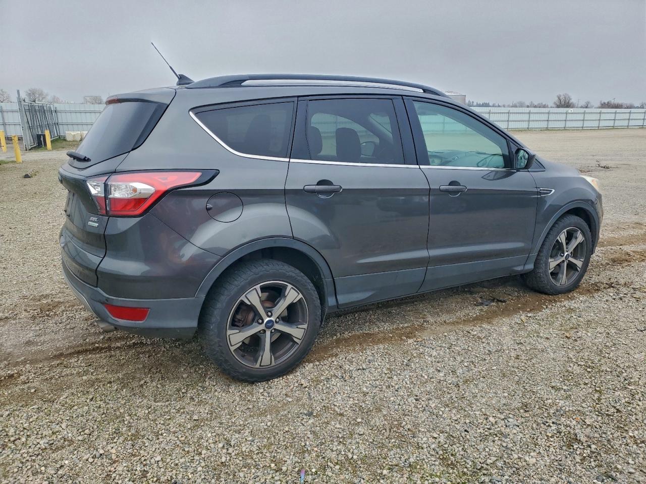 2018 FORD ESCAPE SEL photo 7