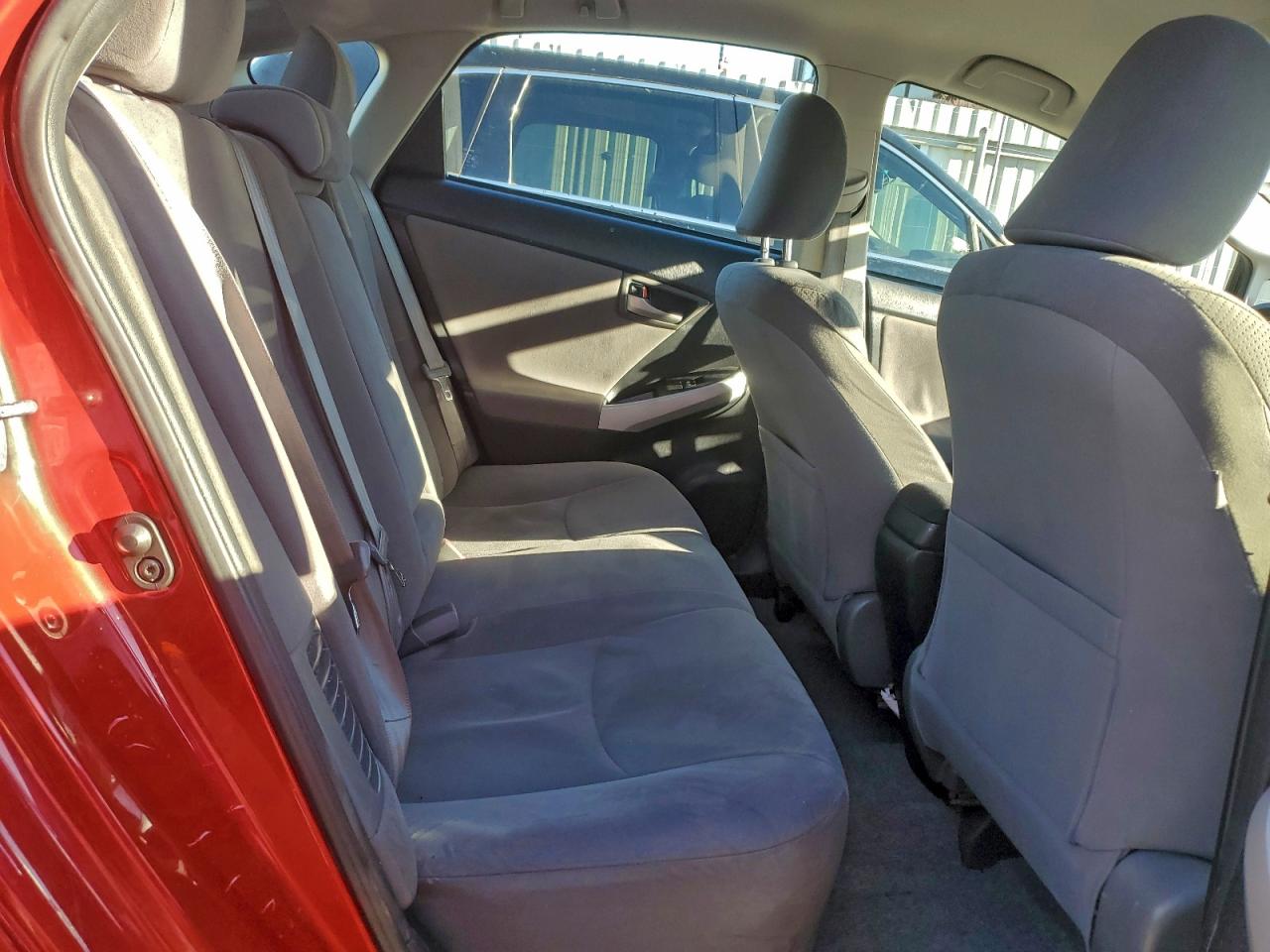 2013 TOYOTA PRIUS photo 19