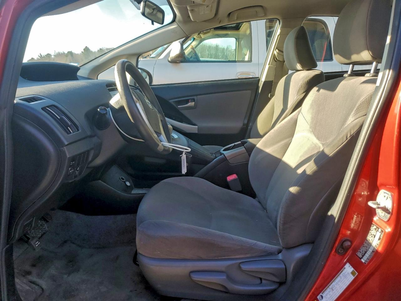 2013 TOYOTA PRIUS photo 13