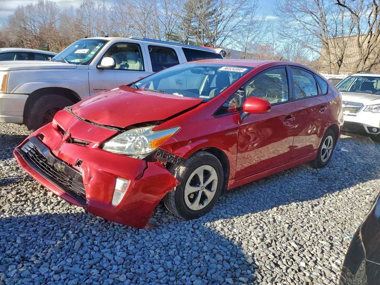 2013 TOYOTA PRIUS — FRONT END damage — photo 1