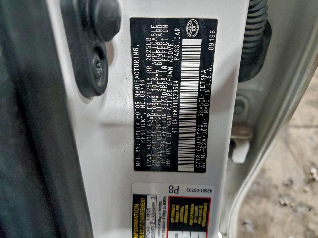2017 TOYOTA CAMRY XSE photo 23