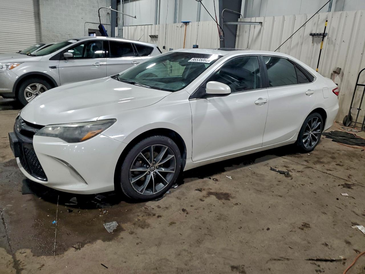 2017 TOYOTA CAMRY