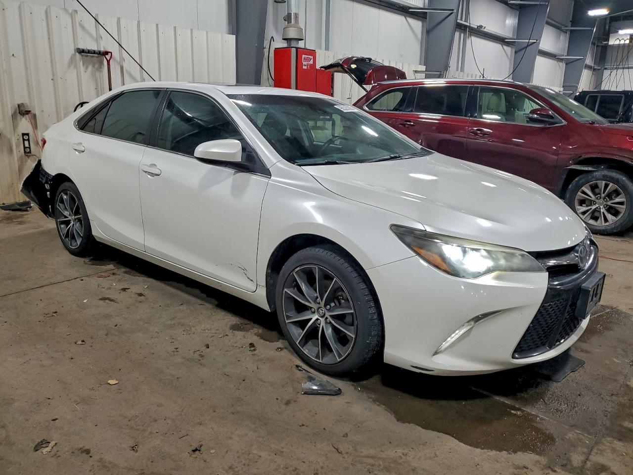 2017 TOYOTA CAMRY XSE photo 7