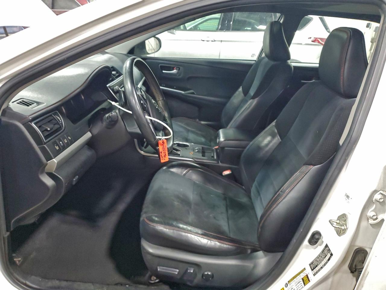 2017 TOYOTA CAMRY XSE photo 13