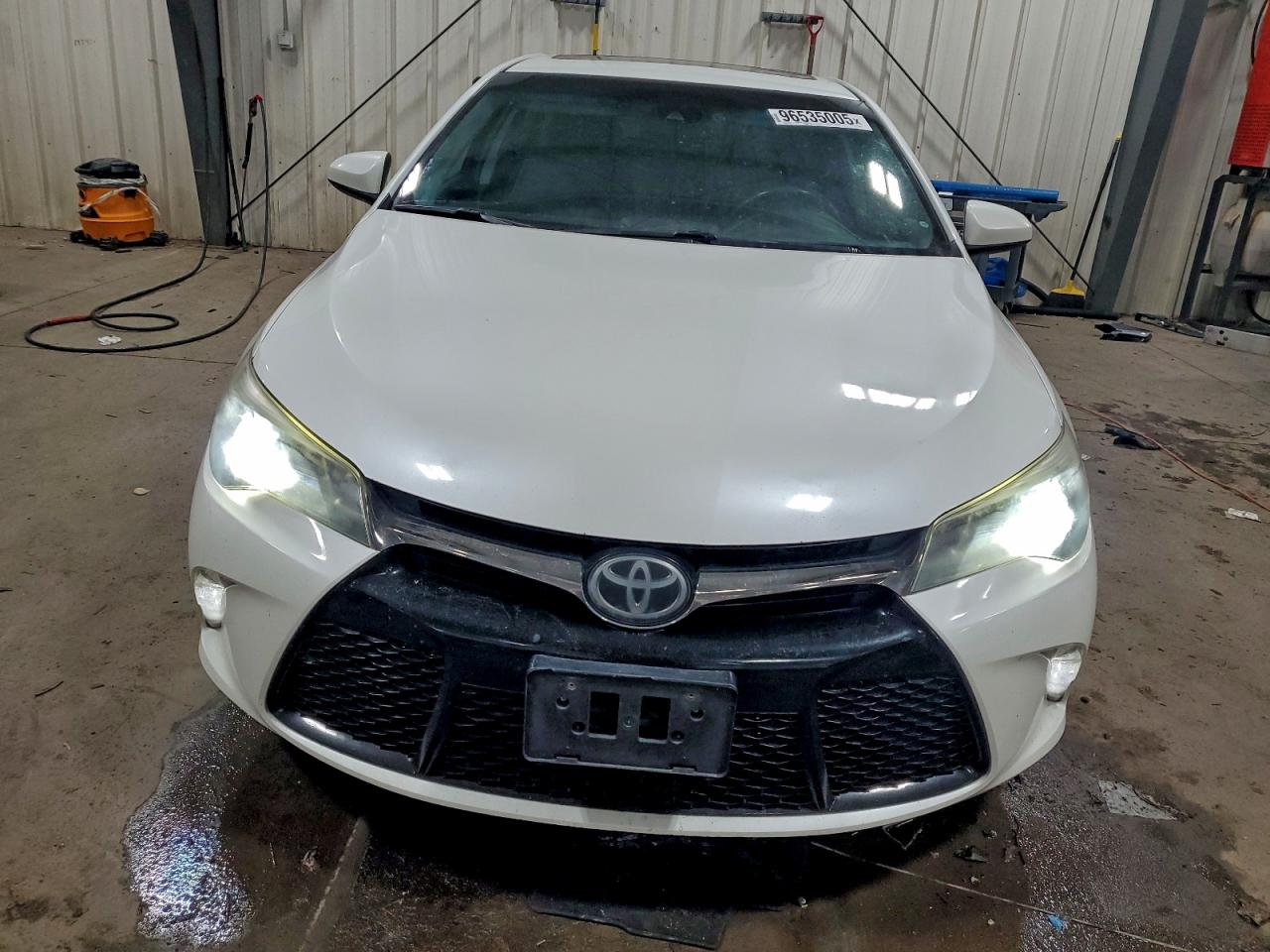 2017 TOYOTA CAMRY XSE photo 9