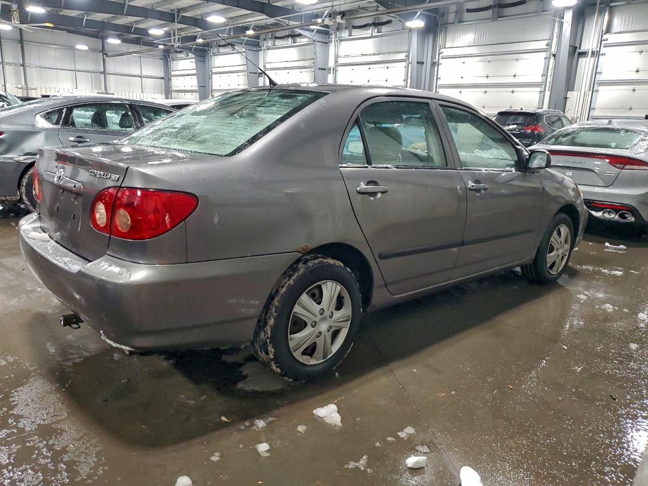 2005 TOYOTA COROLLA CE photo 5