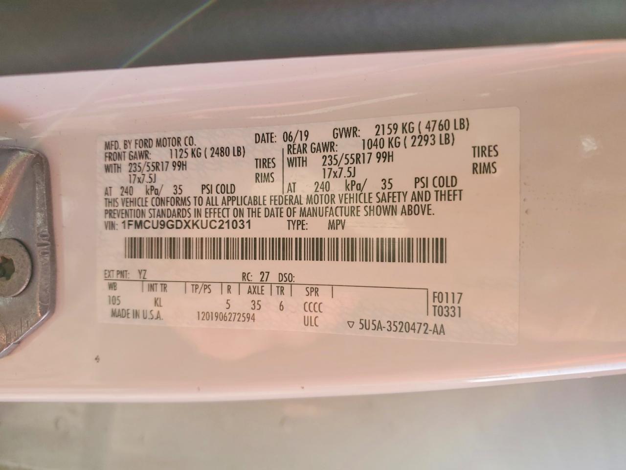 2019 FORD ESCAPE photo 14