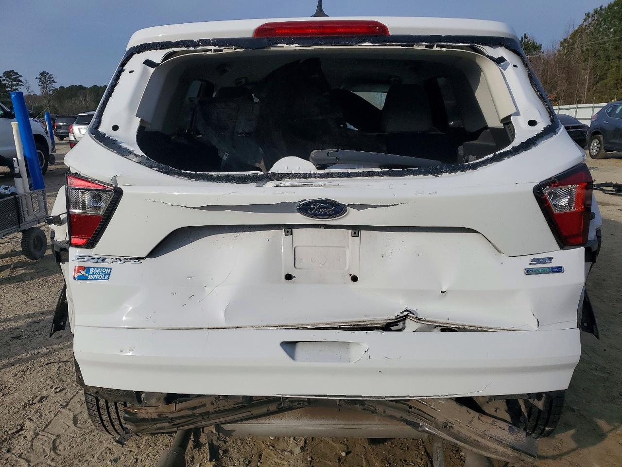 2019 FORD ESCAPE photo 6