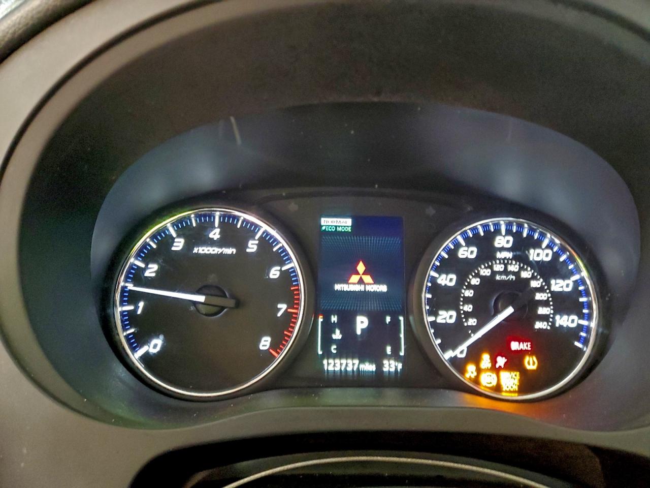 2016 MITSUBISHI OUTLANDER SE photo 9