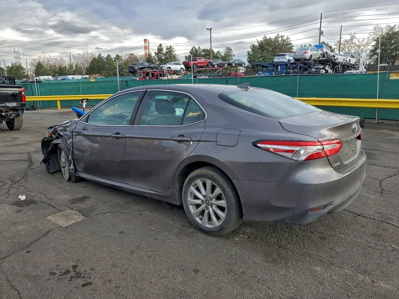 2020 TOYOTA CAMRY LE photo 2