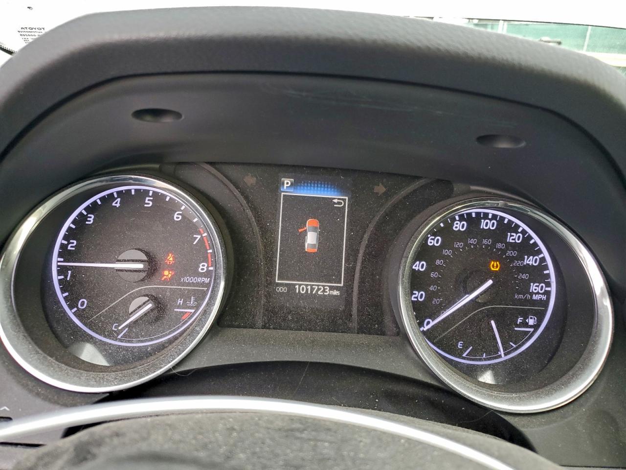 2020 TOYOTA CAMRY LE photo 9