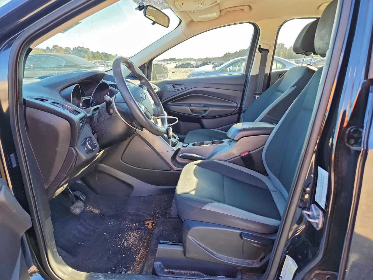 2014 FORD ESCAPE S photo 19