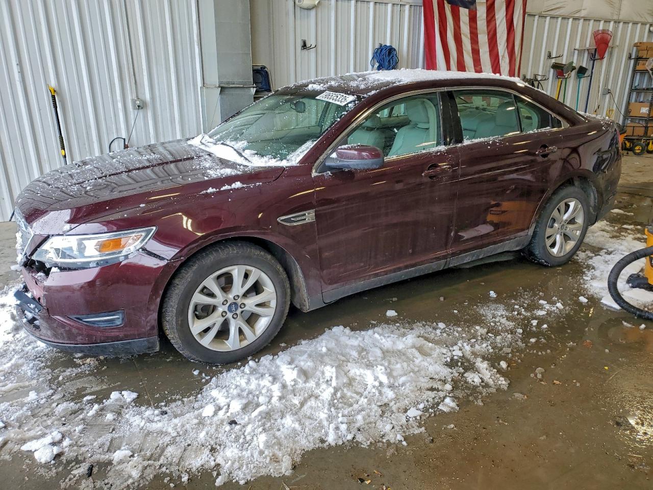 2011 FORD TAURUS SEL — FRONT END damage — photo 1