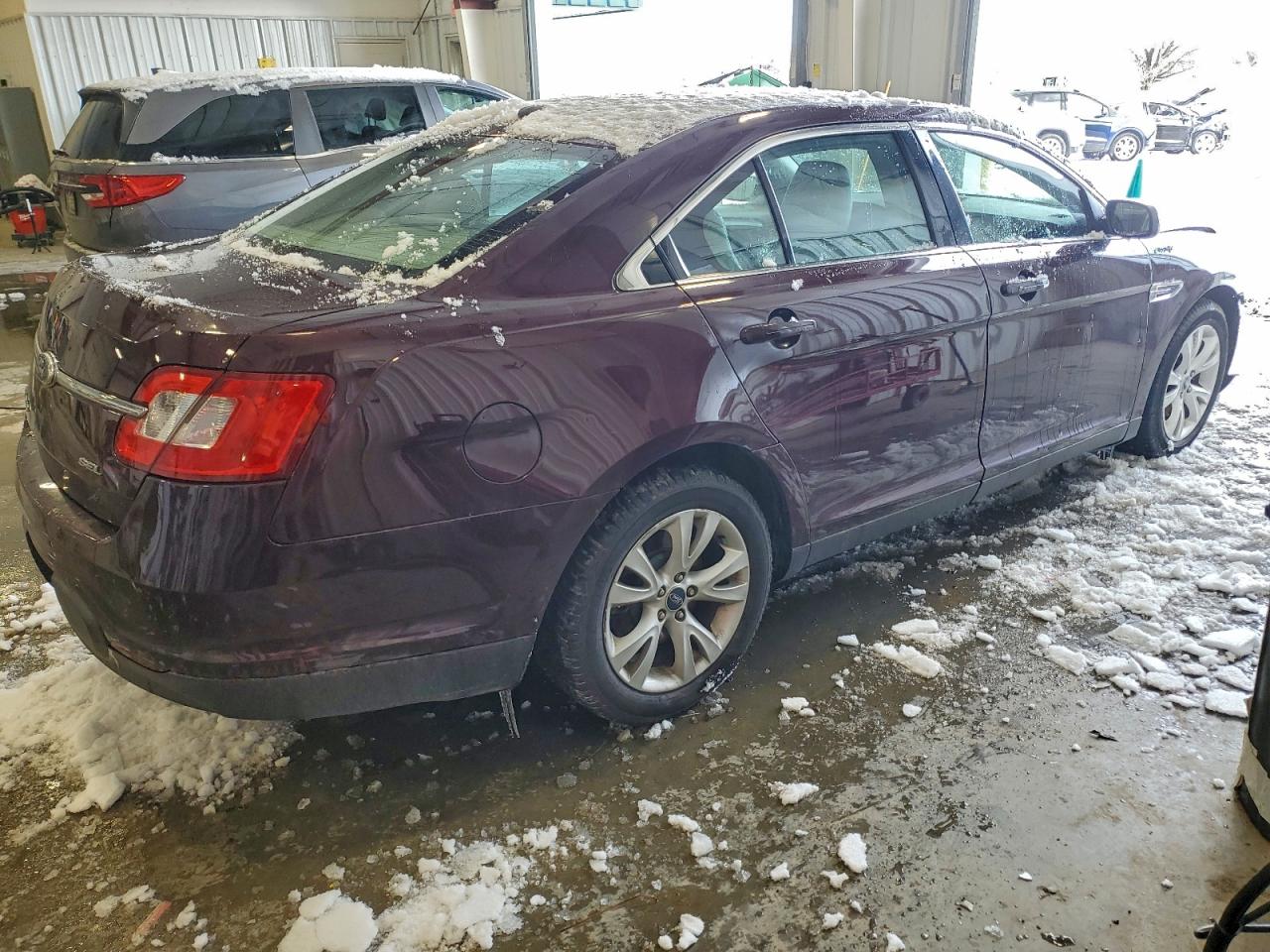 2011 FORD TAURUS SEL photo 5
