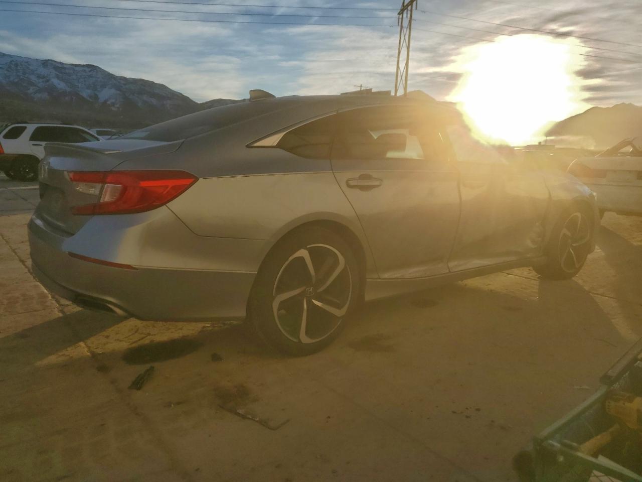 2020 HONDA ACCORD SPORT photo 3