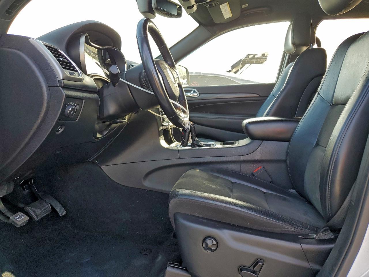 2020 JEEP GRAND CHEROKEE LAREDO photo 7