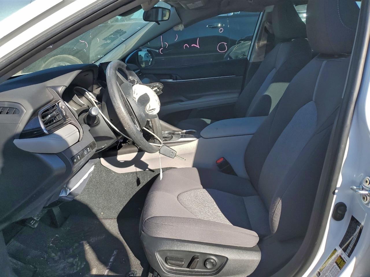 2024 TOYOTA CAMRY LE photo 7