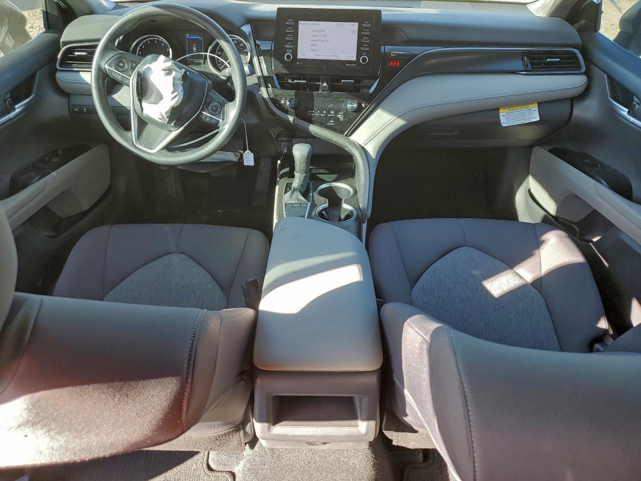 2024 TOYOTA CAMRY LE photo 8