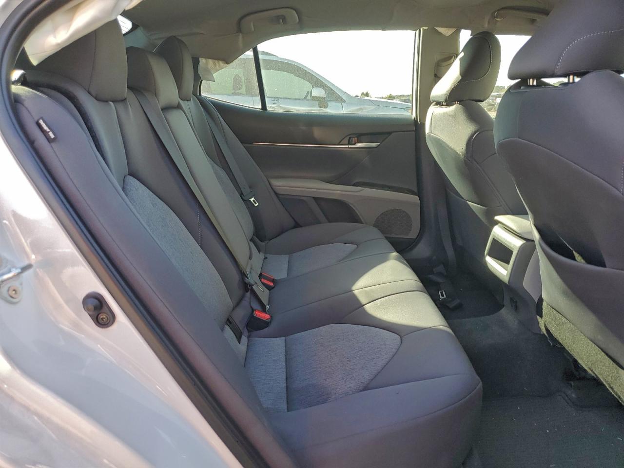 2024 TOYOTA CAMRY LE photo 10