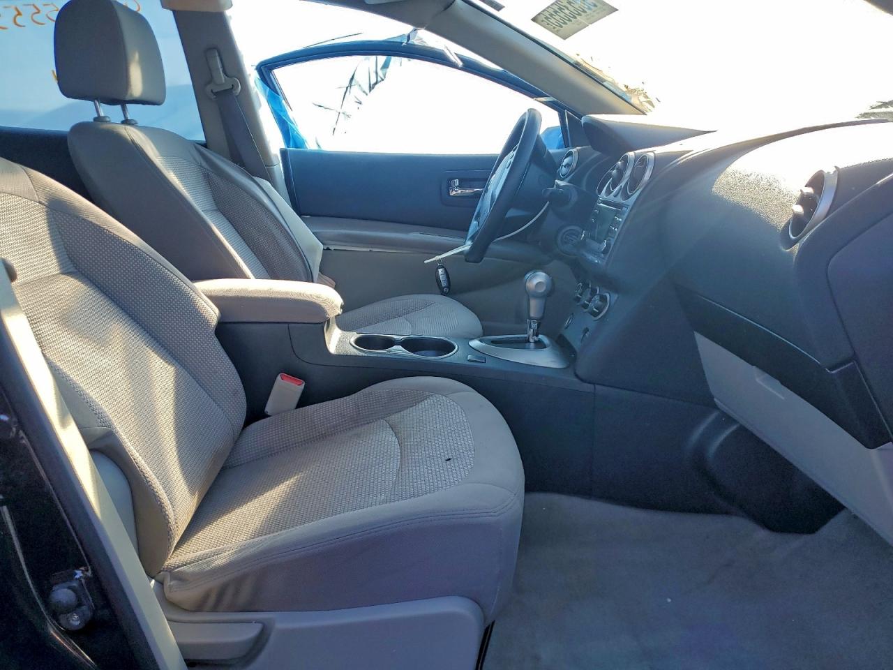 2013 NISSAN ROGUE S photo 7