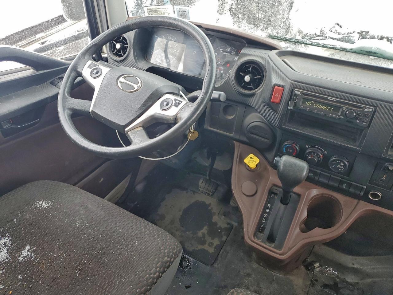 2021 HINO BOX TRUCK photo 8