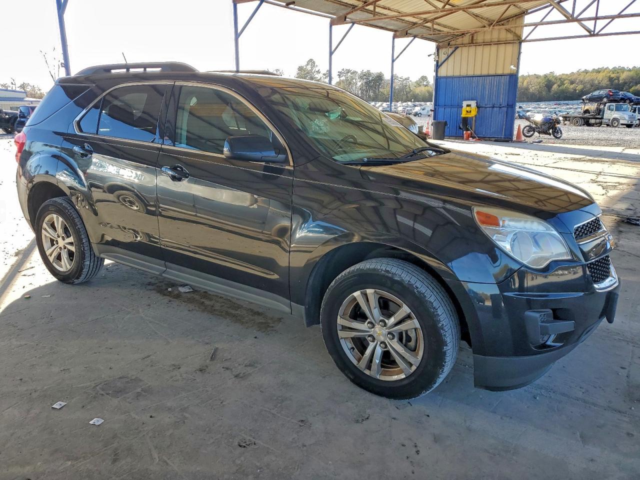 2015 CHEVROLET EQUINOX LT photo 4