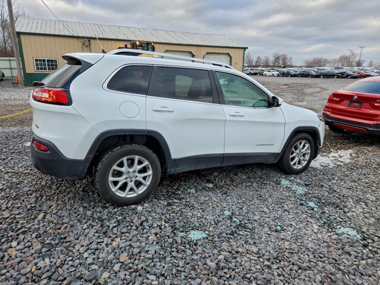 2014 JEEP CHEROKEE LATITUDE photo 3