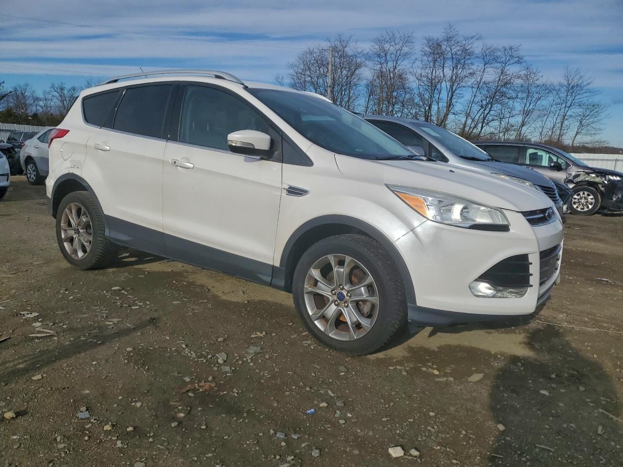 2016 FORD ESCAPE TITANIUM photo 4