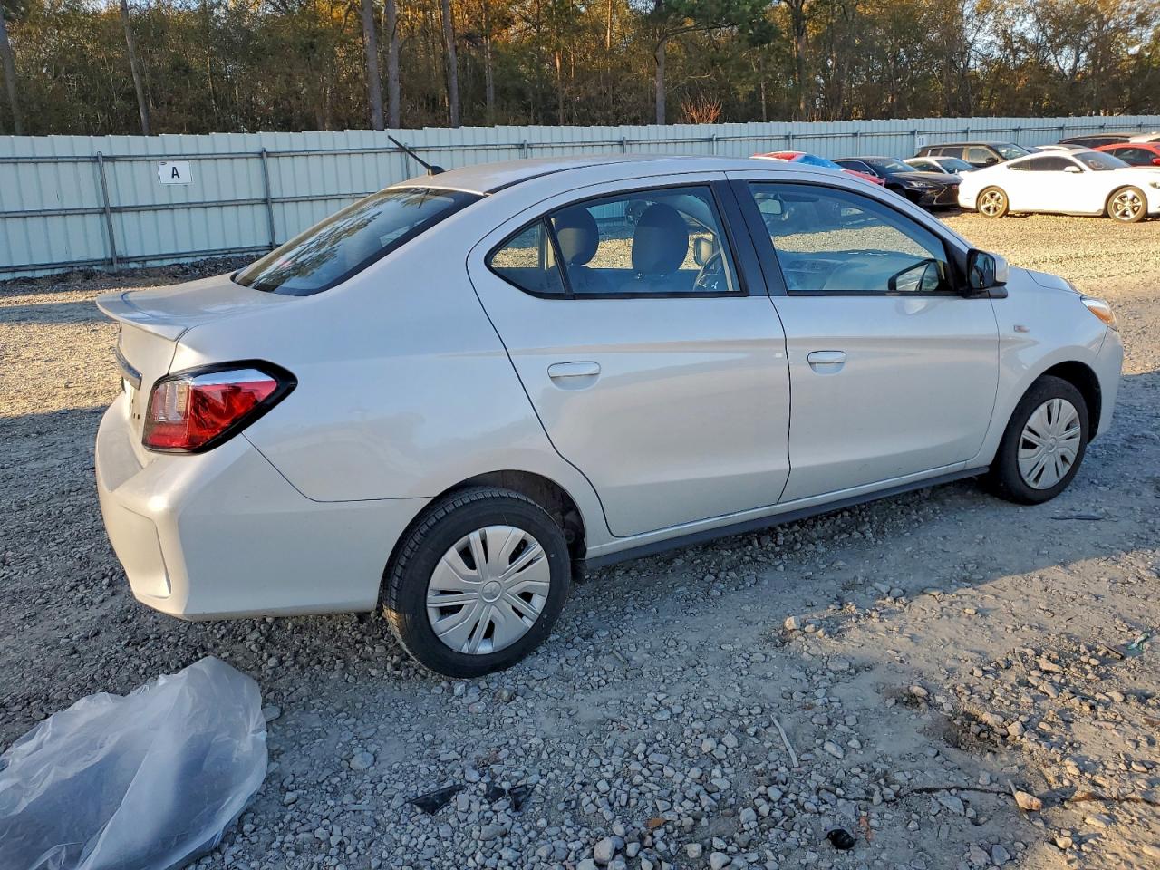 2024 MITSUBISHI MIRAGE G4 ES photo 3