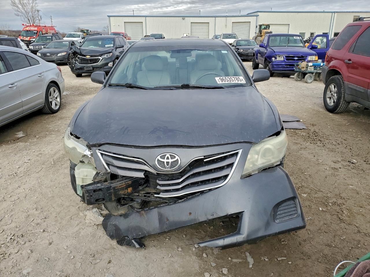2010 TOYOTA CAMRY BASE photo 5