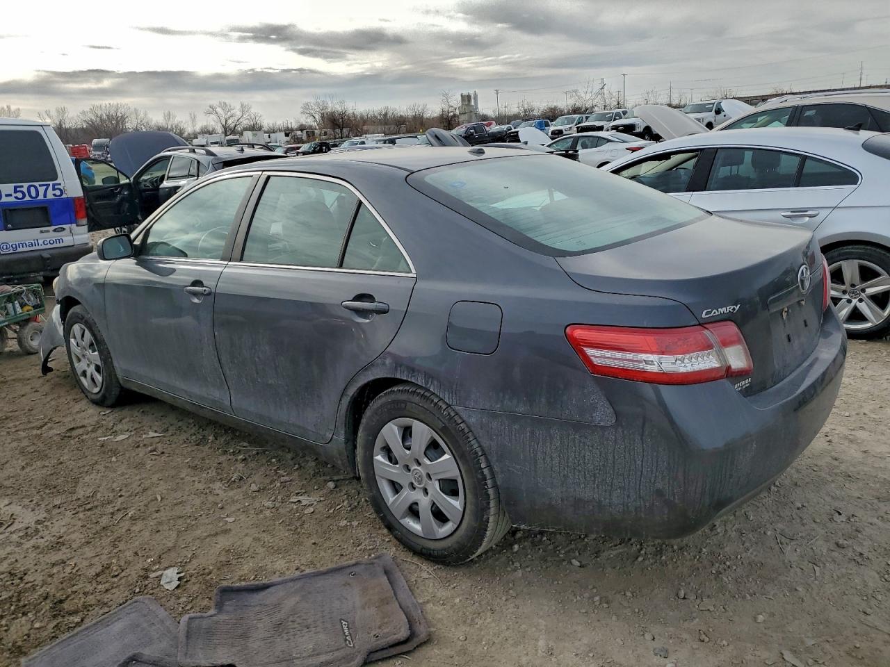 2010 TOYOTA CAMRY BASE photo 2