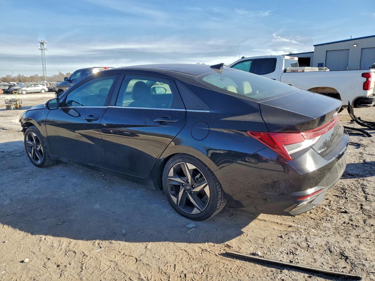 2022 HYUNDAI ELANTRA LIMITED photo 4