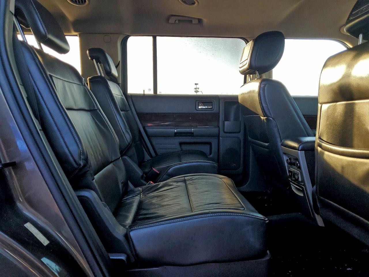 2011 FORD FLEX SEL photo 31