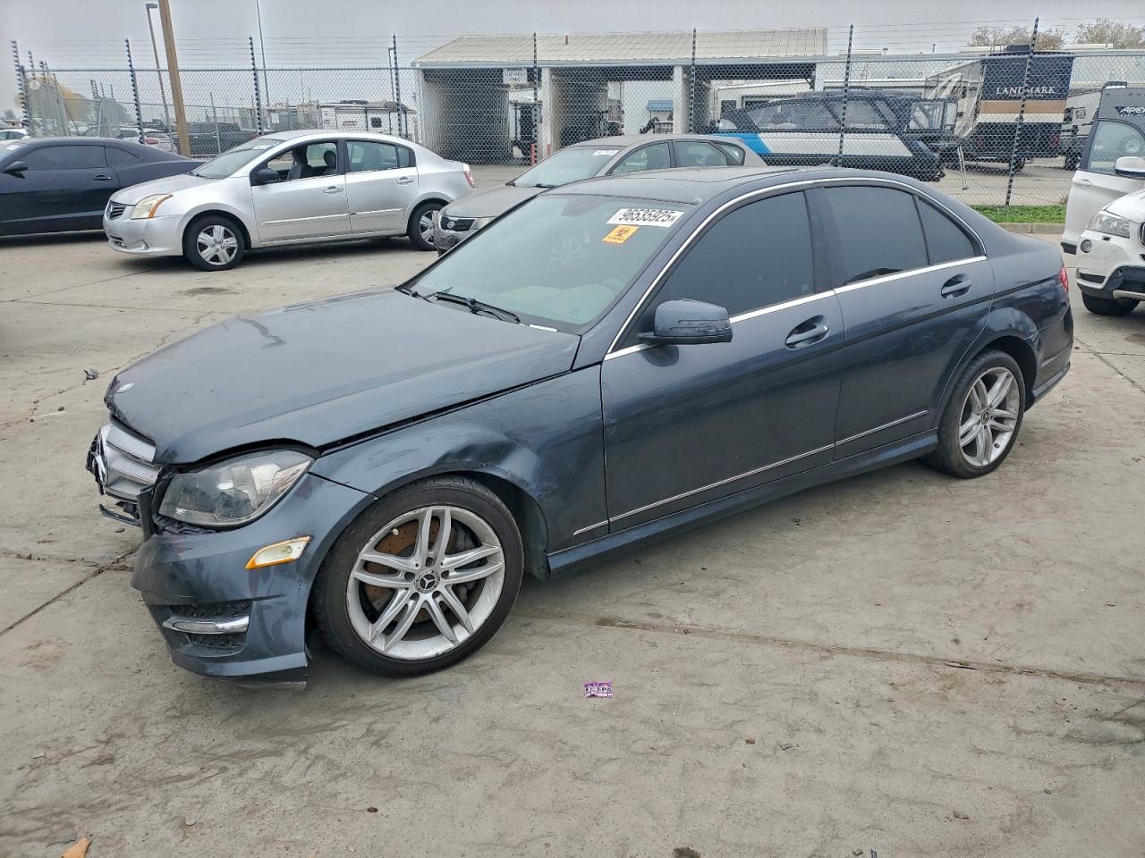 2013 MERCEDES-BENZ C