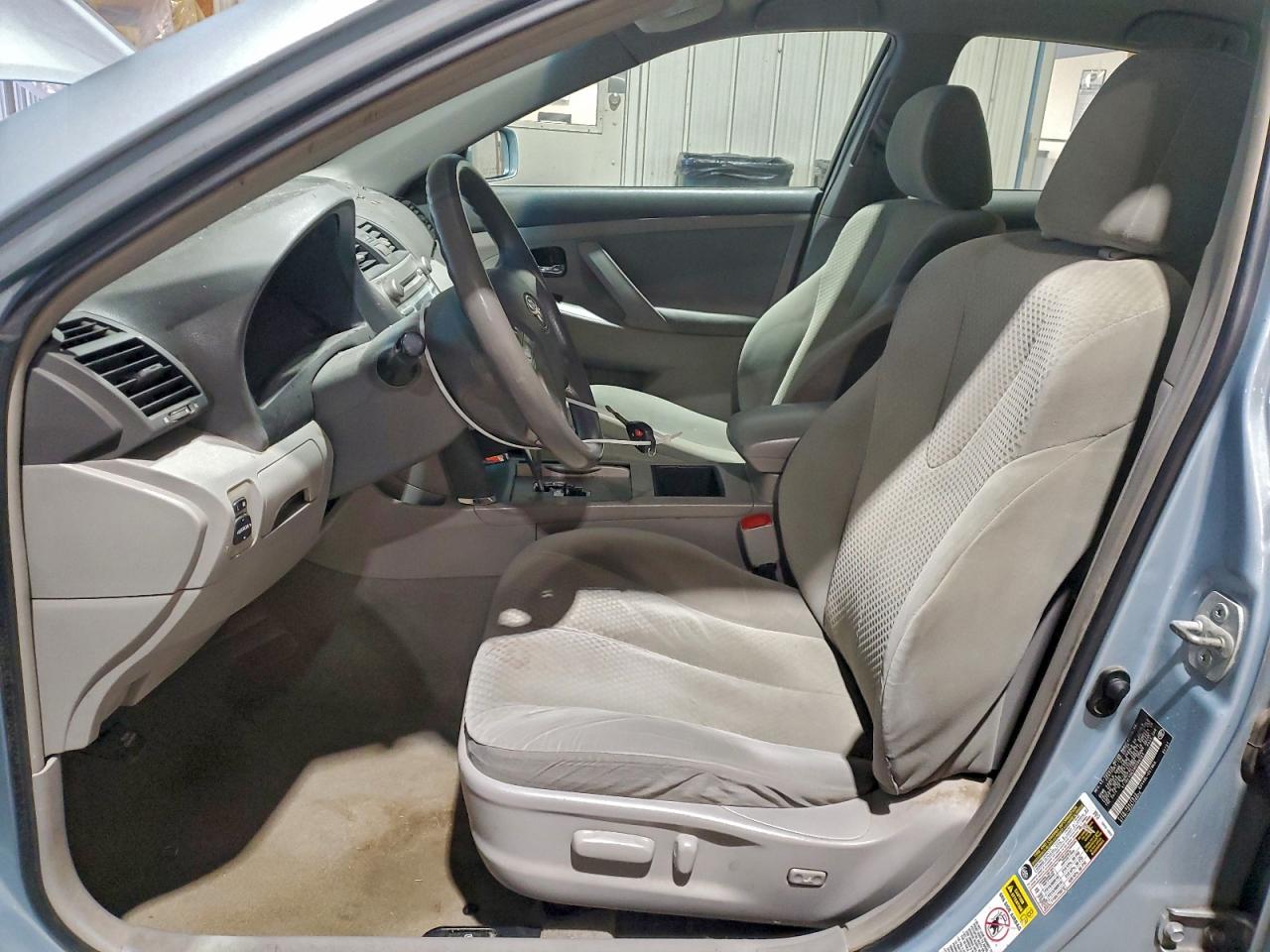 2009 TOYOTA CAMRY SE photo 13
