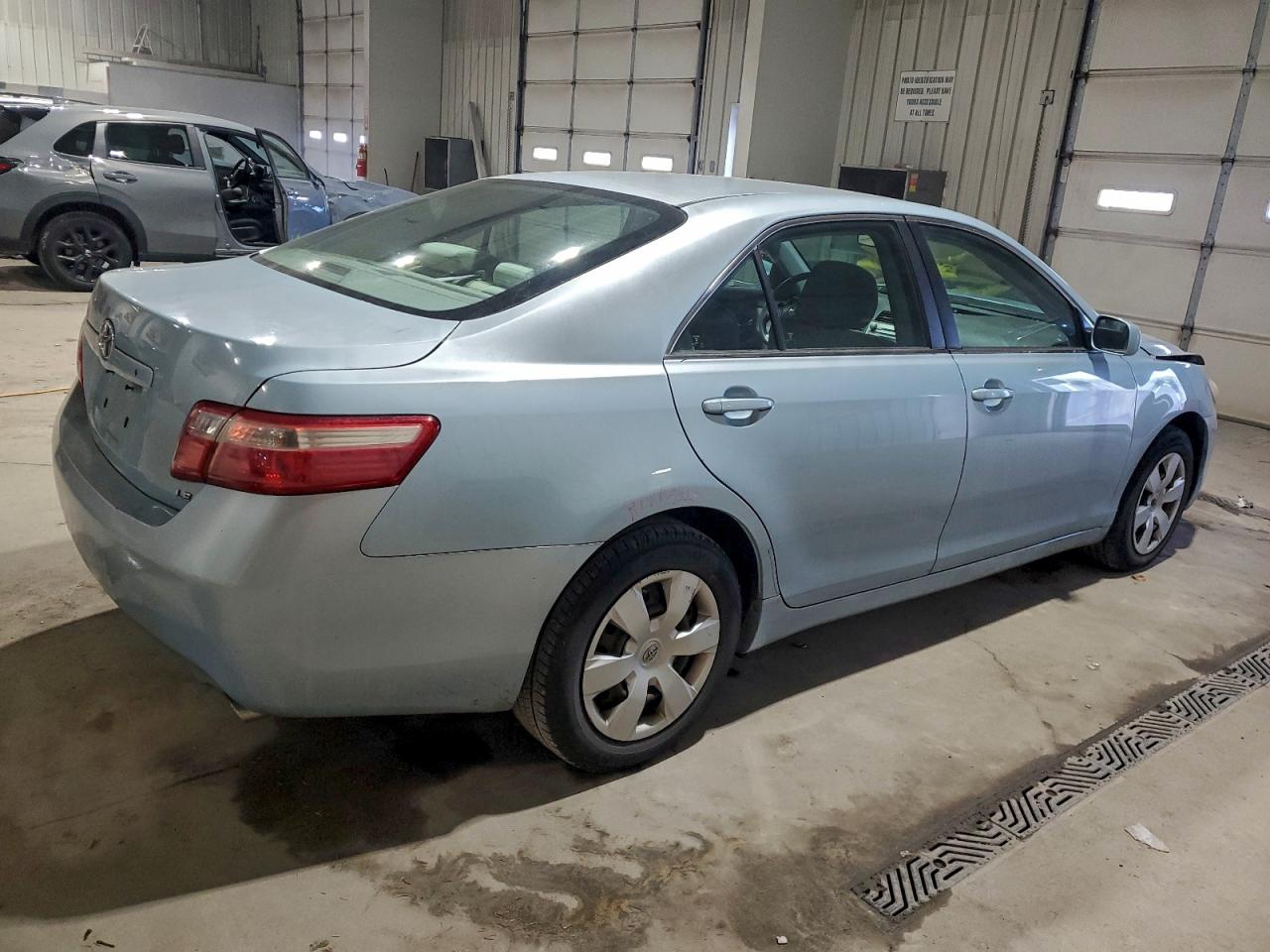 2009 TOYOTA CAMRY SE photo 5