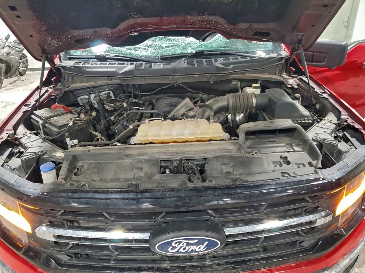 2024 FORD F150 XLT photo 11