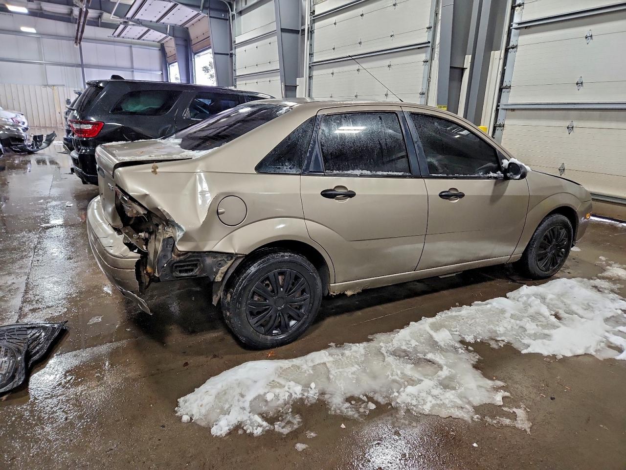 2005 FORD FOCUS ZX4 photo 5
