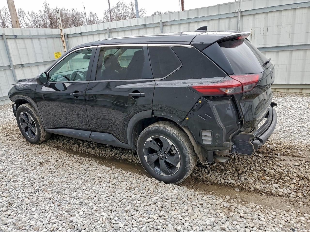 2025 NISSAN ROGUE SV photo 4