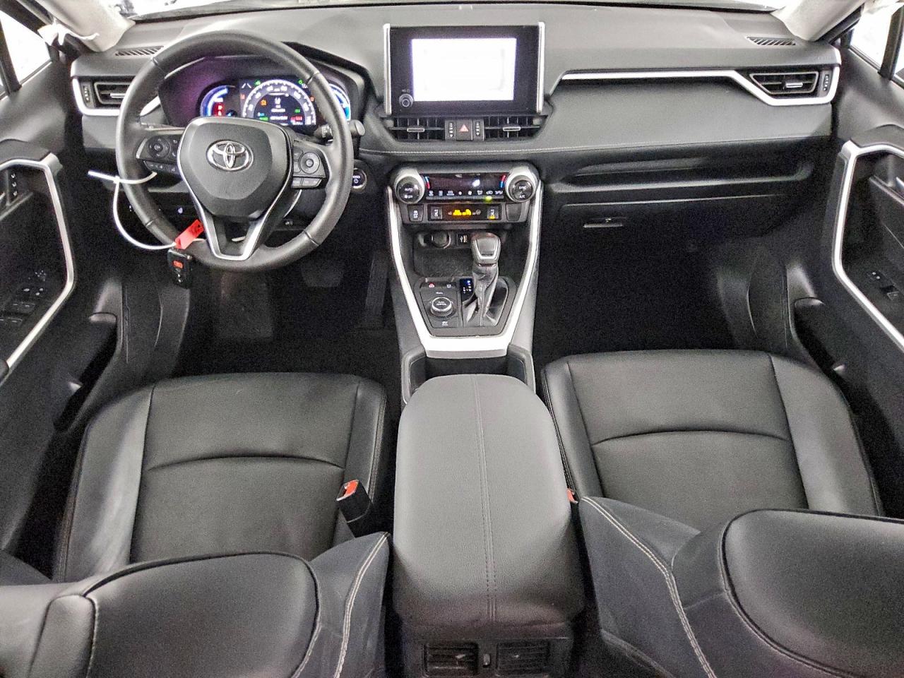 2024 TOYOTA RAV4 XLE PREMIUM photo 8
