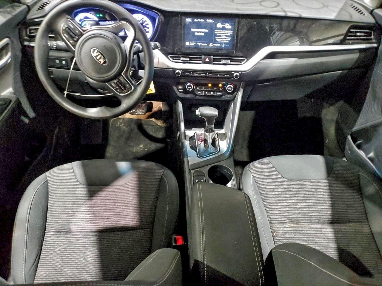 2020 KIA NIRO LX photo 8