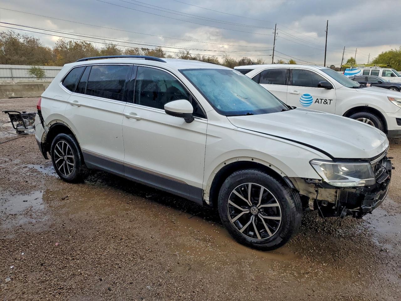 2021 VOLKSWAGEN TIGUAN SE photo 7