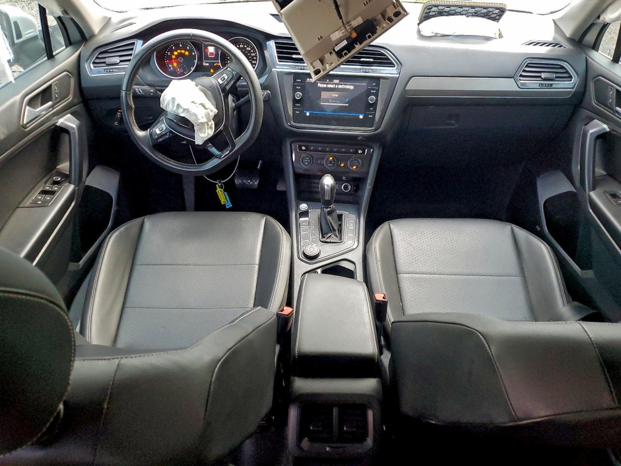 2021 VOLKSWAGEN TIGUAN SE photo 15