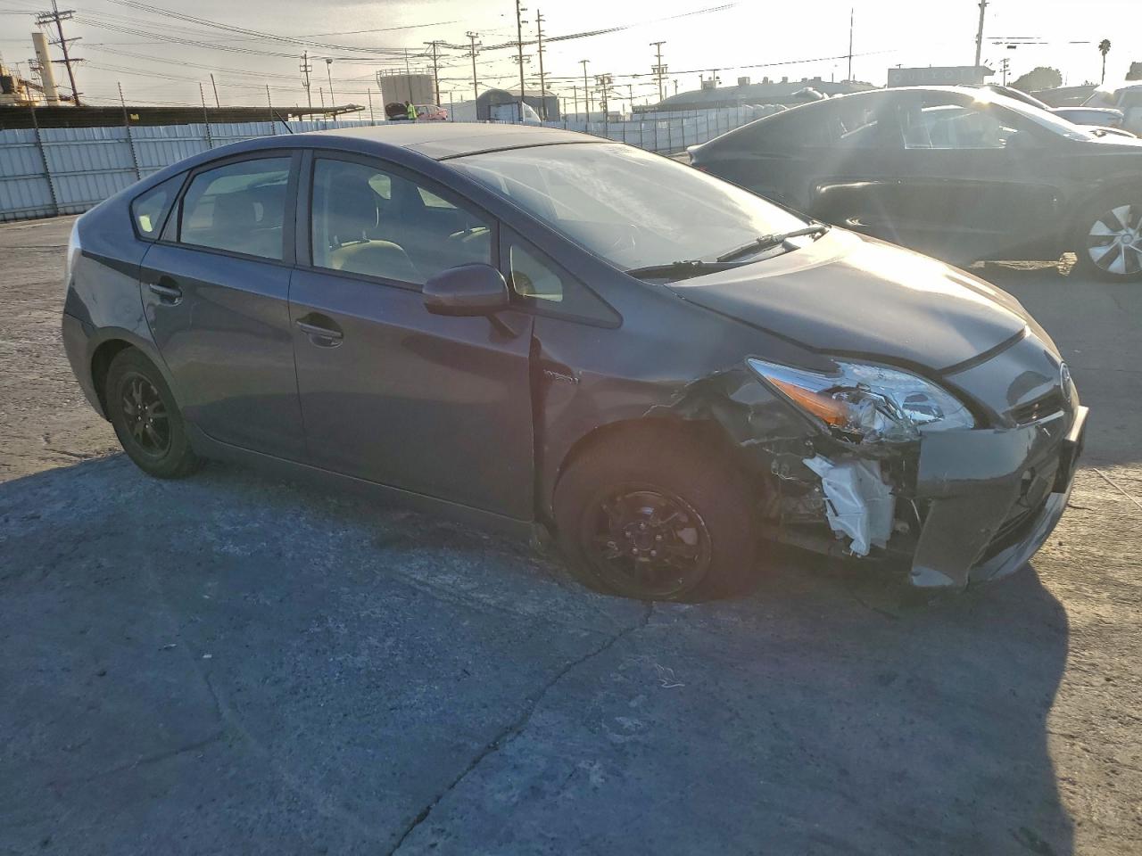 2015 TOYOTA PRIUS photo 7