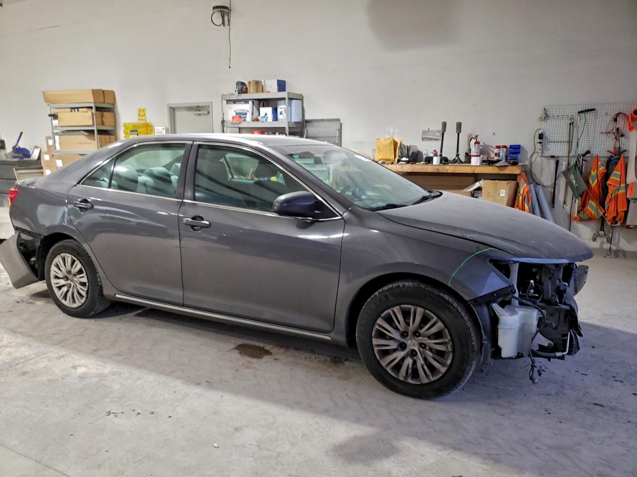 2014 TOYOTA CAMRY photo 7