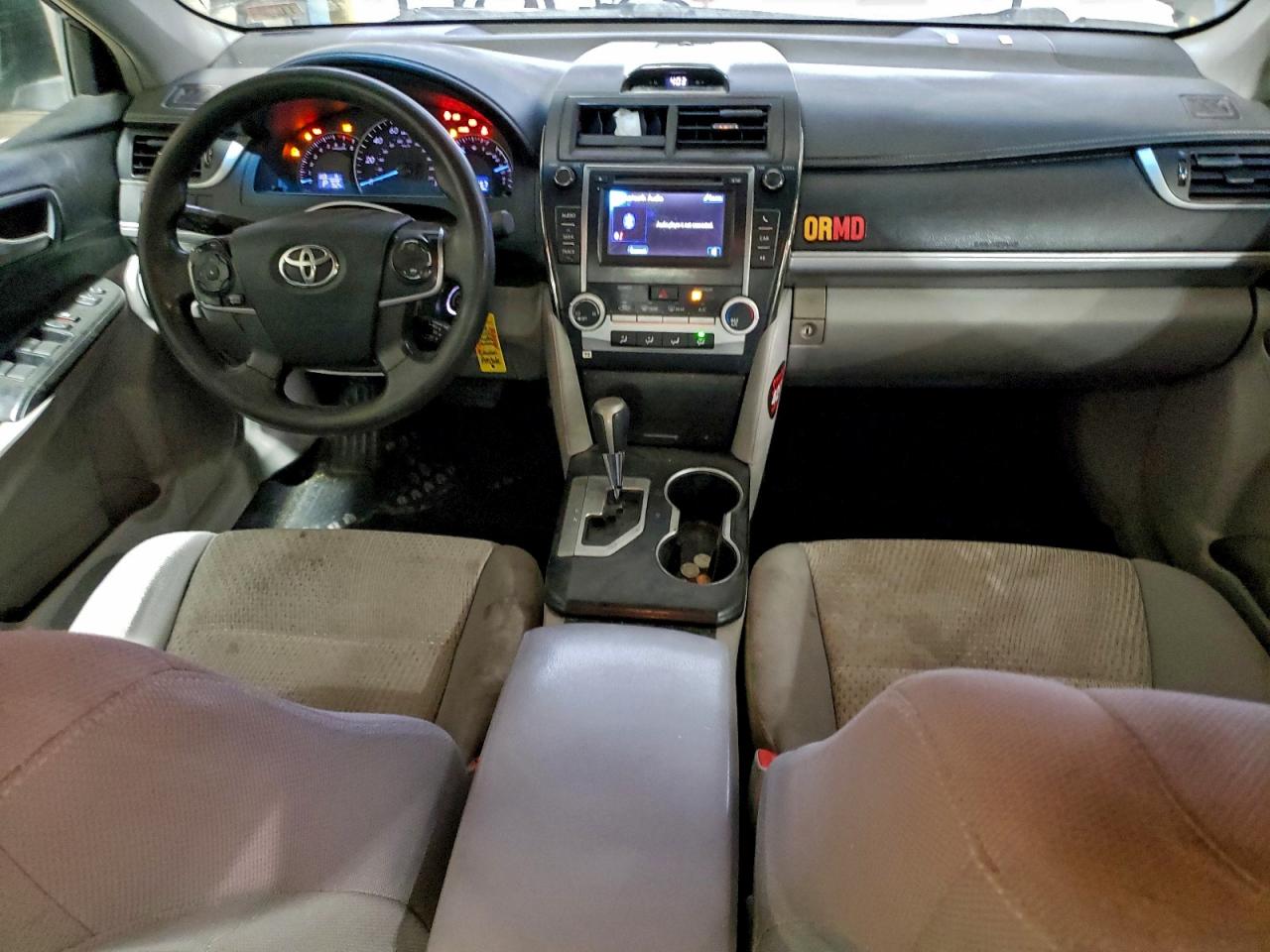 2014 TOYOTA CAMRY photo 15