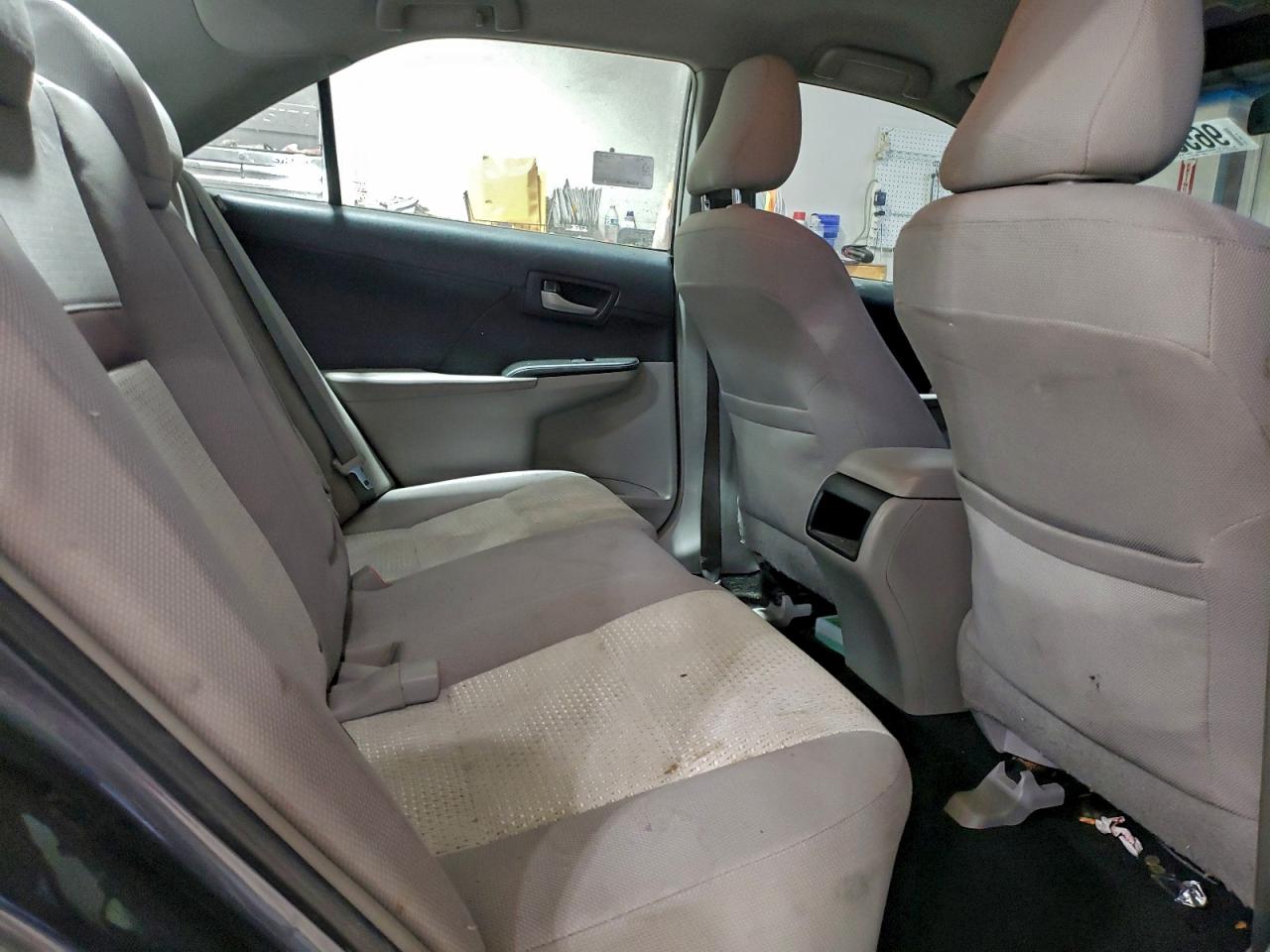 2014 TOYOTA CAMRY photo 19