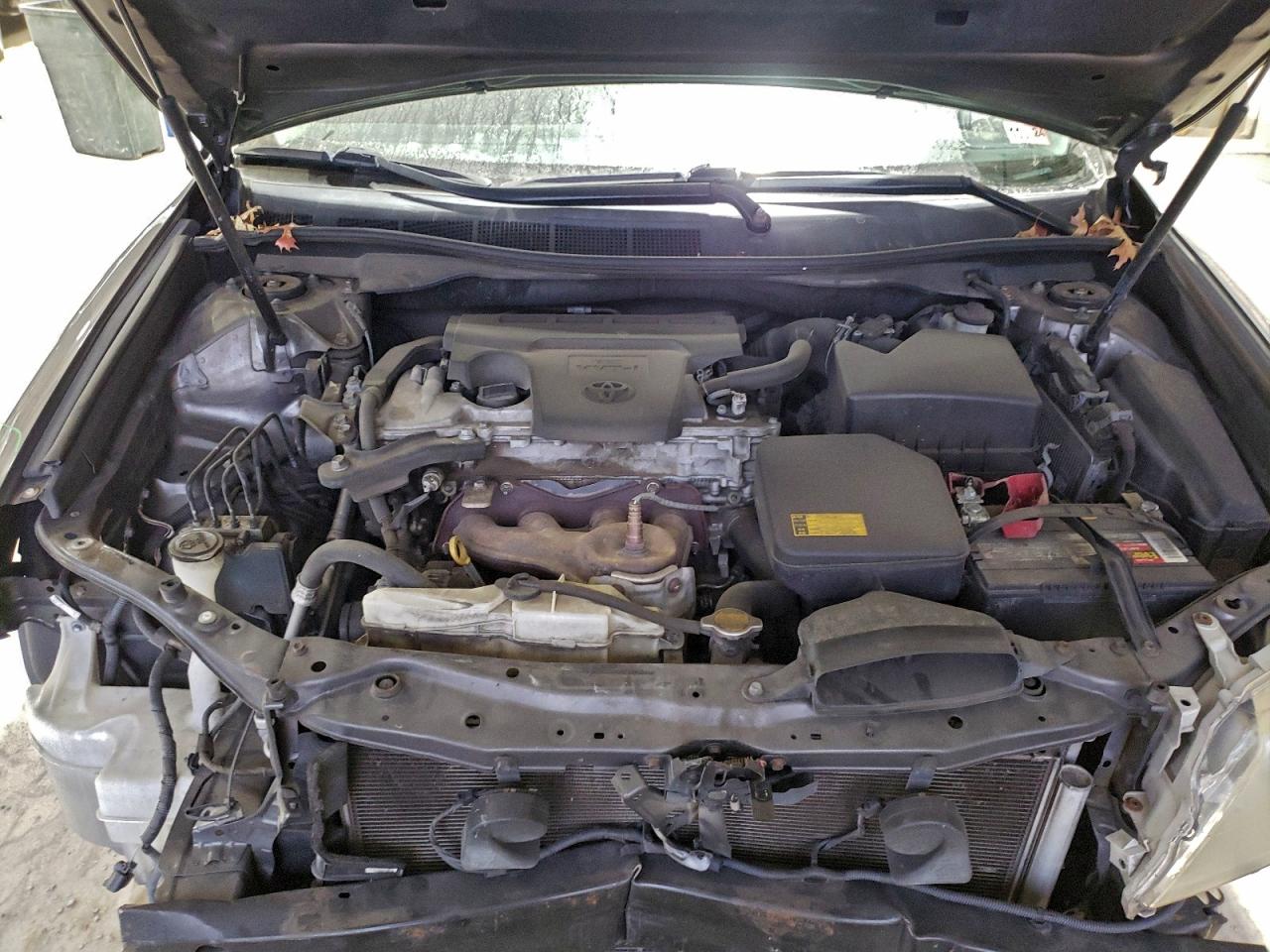 2014 TOYOTA CAMRY photo 21