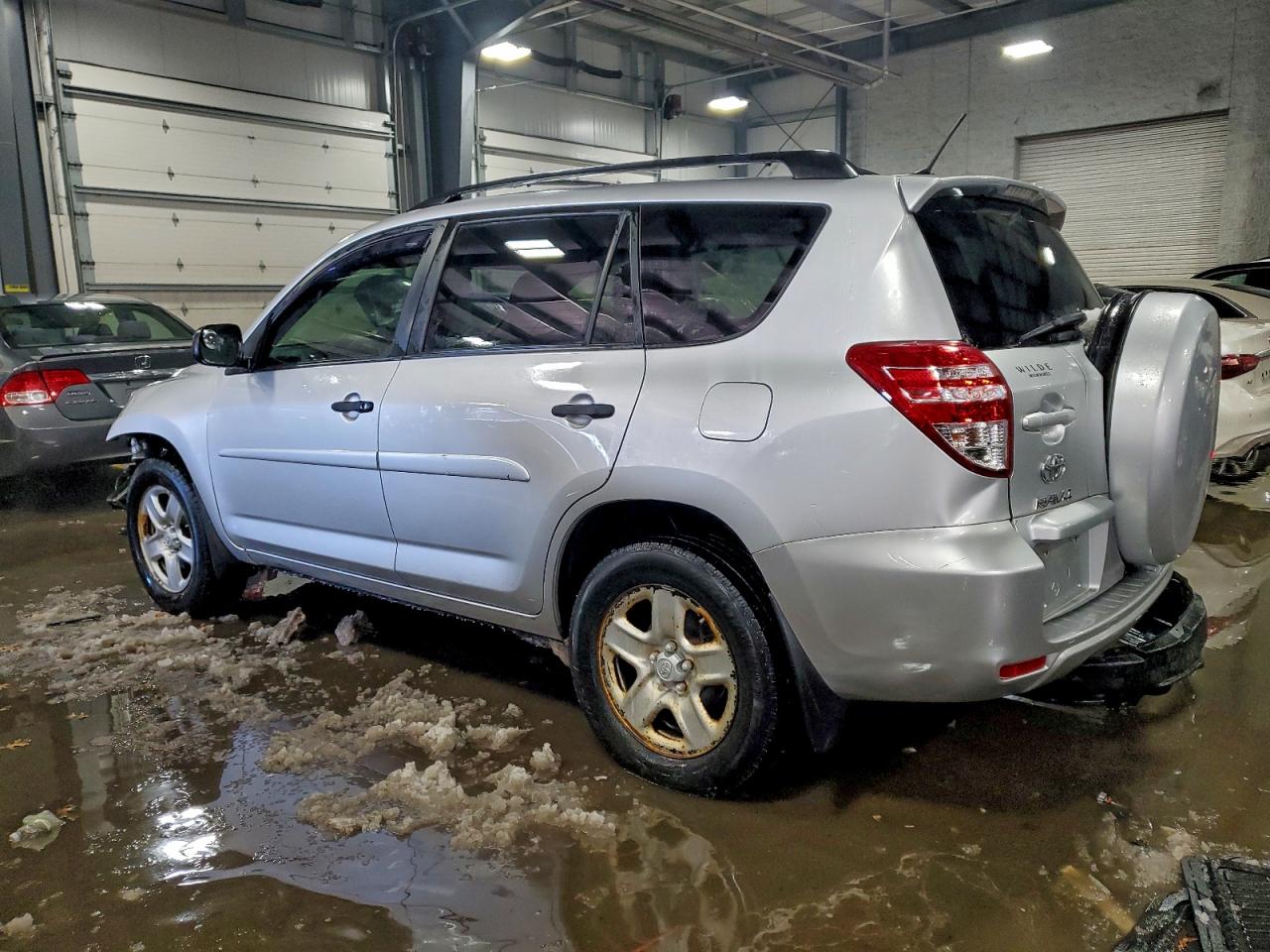 2009 TOYOTA RAV4 photo 2