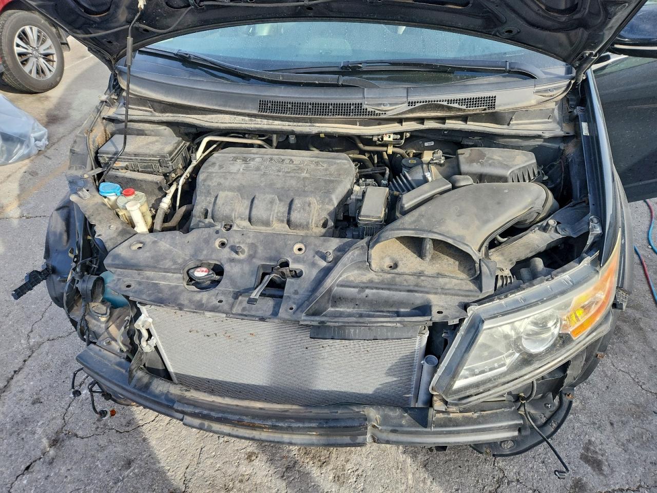 2014 HONDA ODYSSEY TOURING photo 12